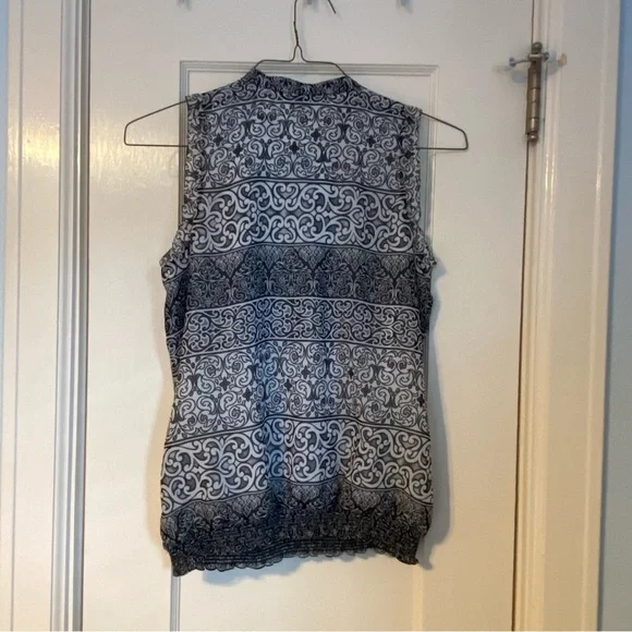 White House Black Market Tank Ruffled V-Neck Elastic Waist Bloudr Top Size M - Picture 3 of 8